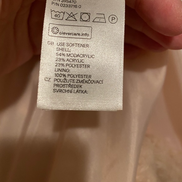 H&M fur jacket size L - Picture 4 of 4